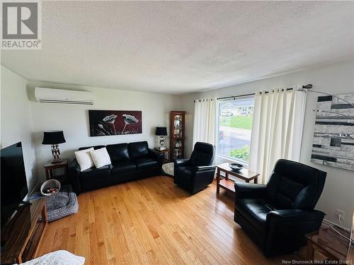 120 Strong Street, Woodstock, NB - Indoor Photo Showing Living Room