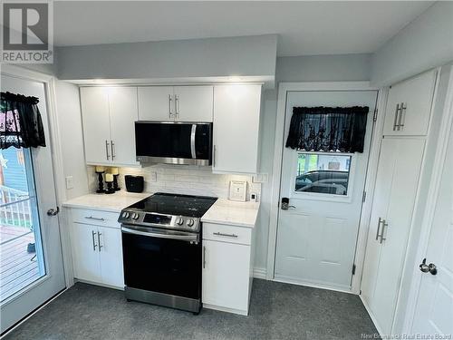 120 Strong Street, Woodstock, NB - Indoor Photo Showing Kitchen