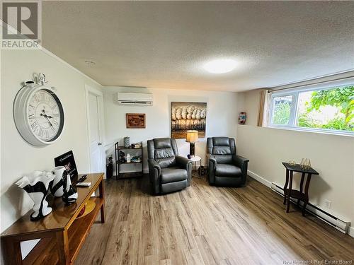 120 Strong Street, Woodstock, NB - Indoor Photo Showing Living Room