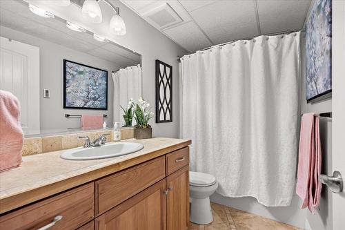 3712 Sunset Ranch Drive, Kelowna, BC - Indoor Photo Showing Bathroom