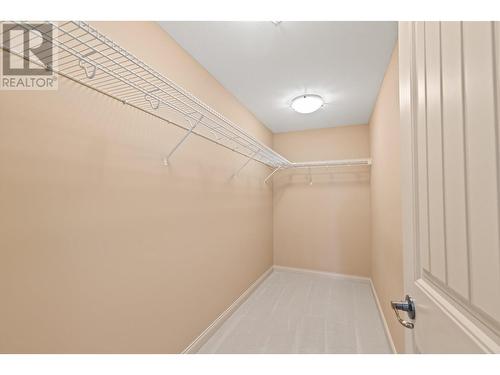 2760 Auburn Road Unit# 102, West Kelowna, BC - Indoor With Storage