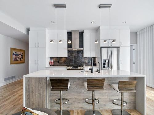 Cuisine - 5-319 Rue De L'Aigle, Carignan, QC - Indoor Photo Showing Kitchen With Upgraded Kitchen