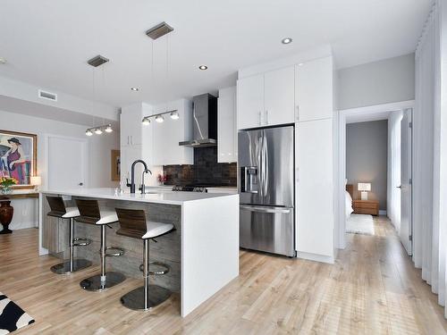 Cuisine - 5-319 Rue De L'Aigle, Carignan, QC - Indoor Photo Showing Kitchen With Upgraded Kitchen