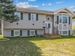 22 Glenthorn Avenue  Charlottetown, PE C1A 9C6