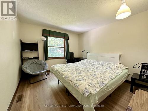 154 St Bees Close, London, ON - Indoor Photo Showing Bedroom