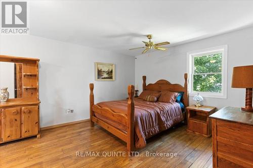 933 County Rd 1, Prince Edward County (Bloomfield), ON - Indoor Photo Showing Bedroom