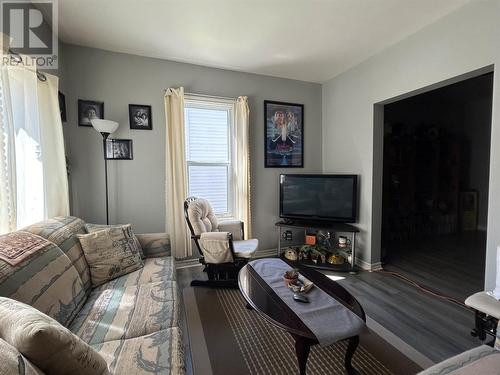 23 Grosvenor Ave, Sault Ste. Marie, ON - Indoor Photo Showing Living Room