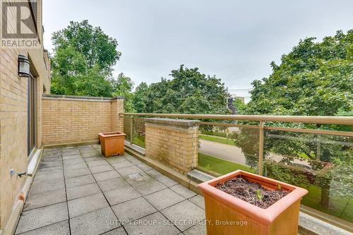 Large Terrace - 309 - 250 Sydenham Street, London, ON - Outdoor