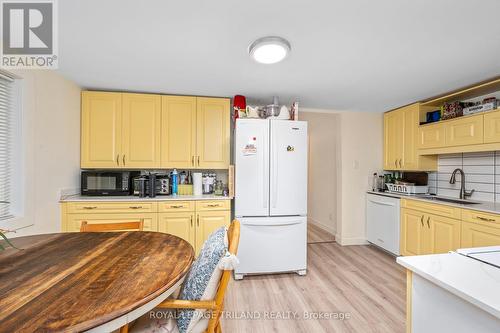 451 South Street, London, ON - Indoor Photo Showing Kitchen