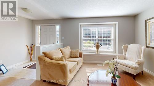 Invite - 50 - 3320 Meadowgate Boulevard, London, ON - Indoor Photo Showing Living Room