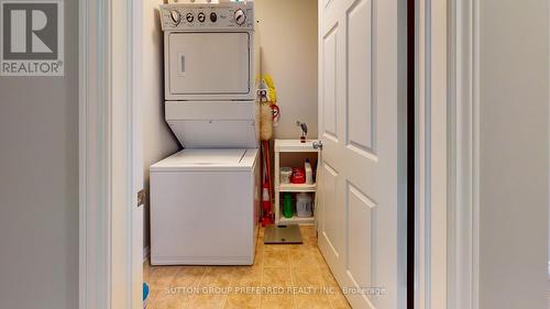 main floor laundry - 50 - 3320 Meadowgate Boulevard, London, ON - Indoor Photo Showing Laundry Room