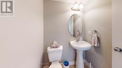 50 - 3320 Meadowgate Boulevard, London, ON - Indoor Photo Showing Bathroom