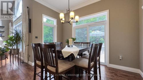 280 William Street E, North Middlesex (Parkhill), ON - Indoor Photo Showing Dining Room