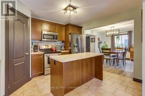 2035 Rollingacres Drive, London, ON - Indoor Photo Showing Kitchen With Stainless Steel Kitchen