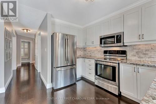 26 Jacqueline Boulevard, Hamilton (Allison), ON - Indoor Photo Showing Kitchen