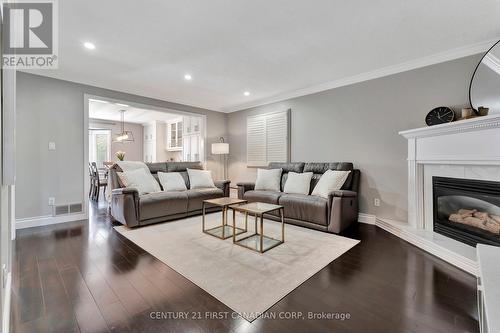 26 Jacqueline Boulevard, Hamilton (Allison), ON - Indoor Photo Showing Living Room With Fireplace