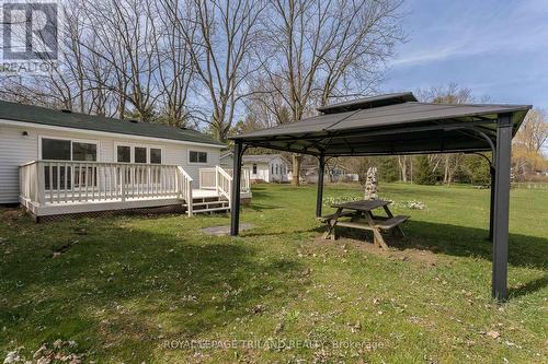 20927 Lakeside Drive, Thames Centre (Thorndale), ON - Outdoor With Deck Patio Veranda