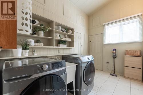 16 Ponderosa Crescent, London, ON - Indoor Photo Showing Laundry Room