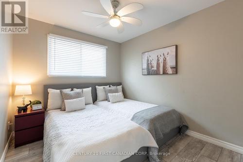 16 Ponderosa Crescent, London, ON - Indoor Photo Showing Bedroom