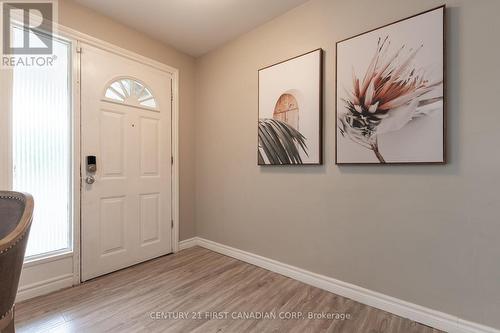 16 Ponderosa Crescent, London, ON - Indoor Photo Showing Other Room