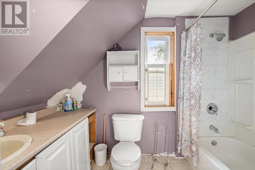 9 Monck Street, Bancroft, ON - Indoor Photo Showing Bathroom