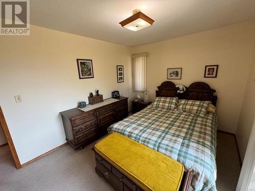 210 Winnipeg Avenue, Grand Forks, BC - Indoor Photo Showing Bedroom