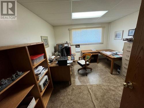 210 Winnipeg Avenue, Grand Forks, BC - Indoor Photo Showing Office