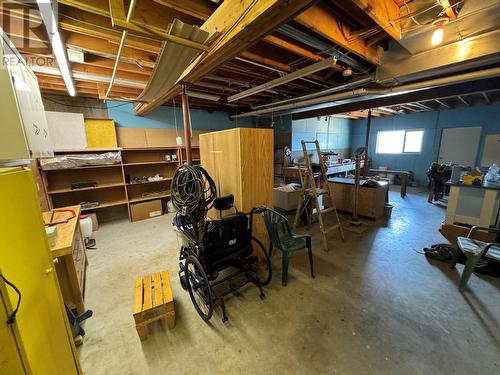 210 Winnipeg Avenue, Grand Forks, BC - Indoor Photo Showing Basement