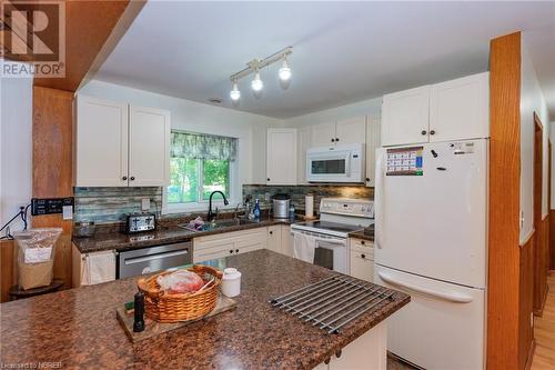 871 Jocko Point Road, North Bay, ON - Indoor Photo Showing Kitchen With Double Sink