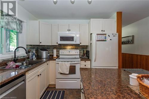 871 Jocko Point Road, North Bay, ON - Indoor Photo Showing Kitchen With Double Sink