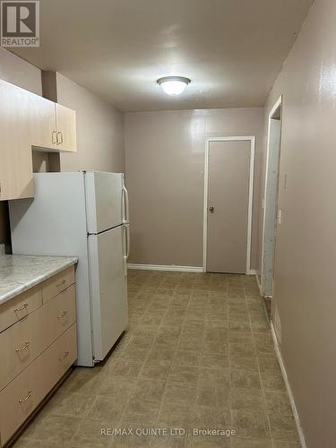 170 College Street W, Belleville, ON - Indoor Photo Showing Kitchen