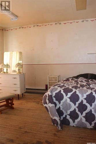 403 Main Street, Climax, SK - Indoor Photo Showing Bedroom