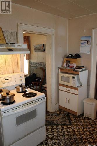 403 Main Street, Climax, SK - Indoor Photo Showing Kitchen