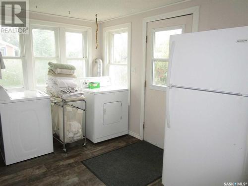 117 Churchill Avenue, Coronach, SK - Indoor Photo Showing Laundry Room