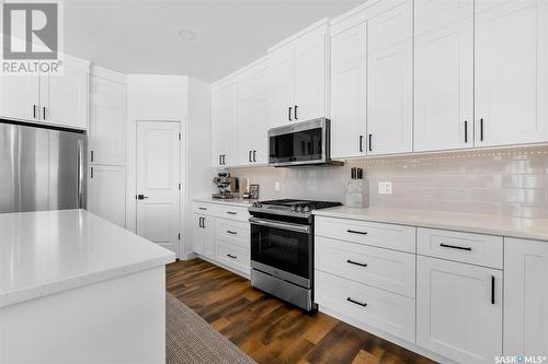 37 Broda Terrace, Moose Jaw, SK - Indoor Photo Showing Kitchen