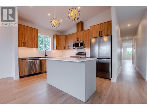 1668 11Th Avenue, Prince George, BC - Indoor Photo Showing Kitchen