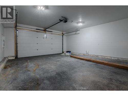 1668 11Th Avenue, Prince George, BC - Indoor Photo Showing Garage