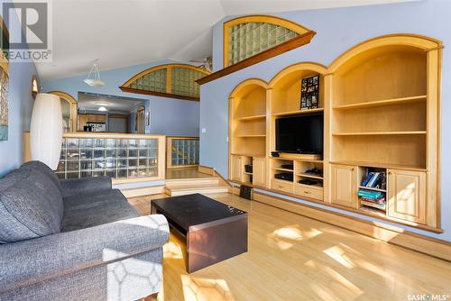 1146 Fort Street, Regina, SK - Indoor Photo Showing Living Room