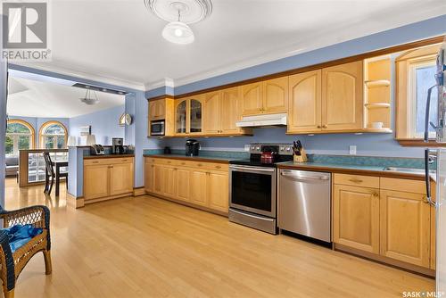 1146 Fort Street, Regina, SK - Indoor Photo Showing Kitchen