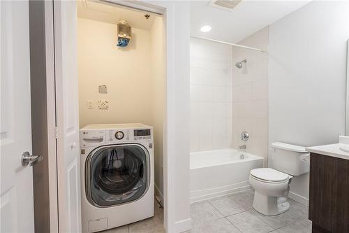 90 Charlton Avenue W|Unit #308, Hamilton, ON - Indoor Photo Showing Laundry Room