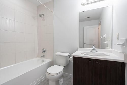 90 Charlton Avenue W|Unit #308, Hamilton, ON - Indoor Photo Showing Bathroom