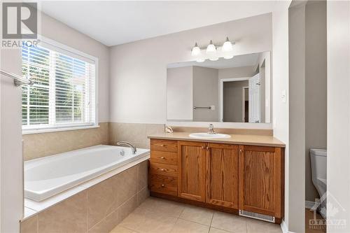 313 Silbrass Private, Ottawa, ON - Indoor Photo Showing Bathroom