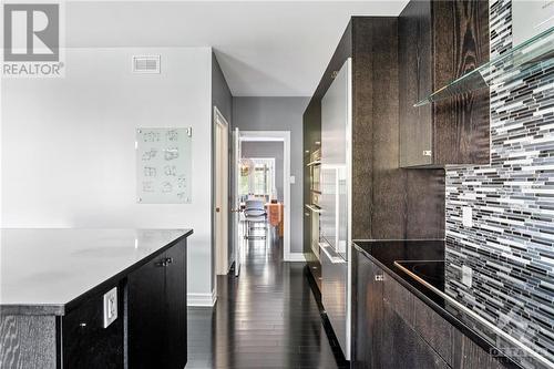 2560 Half Moon Bay Road, Ottawa, ON - Indoor Photo Showing Kitchen