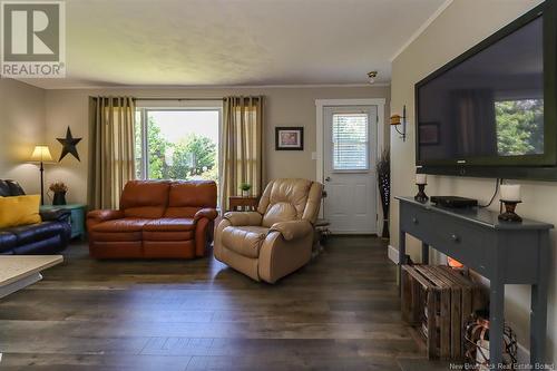 500 Ketchum Road, Kingston, NB - Indoor Photo Showing Living Room