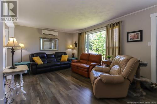 500 Ketchum Road, Kingston, NB - Indoor Photo Showing Living Room