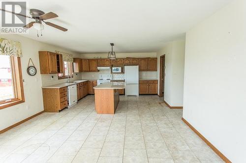 2854 Government Rd|Tarbutt And Tarbutt Additional Township, Desbarats, ON - Indoor Photo Showing Kitchen