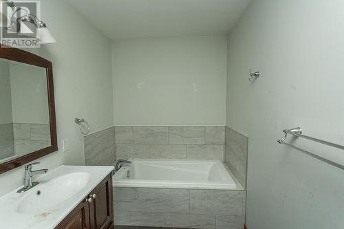 2854 Government Rd|Tarbutt And Tarbutt Additional Township, Desbarats, ON - Indoor Photo Showing Bathroom