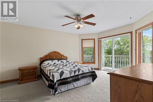 222 2Nd Avenue, Hanover, ON - Indoor Photo Showing Bedroom