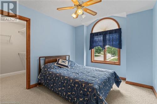 222 2Nd Avenue, Hanover, ON - Indoor Photo Showing Bedroom