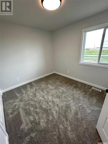 8633 Wheat Crescent, Regina, SK - Indoor Photo Showing Other Room